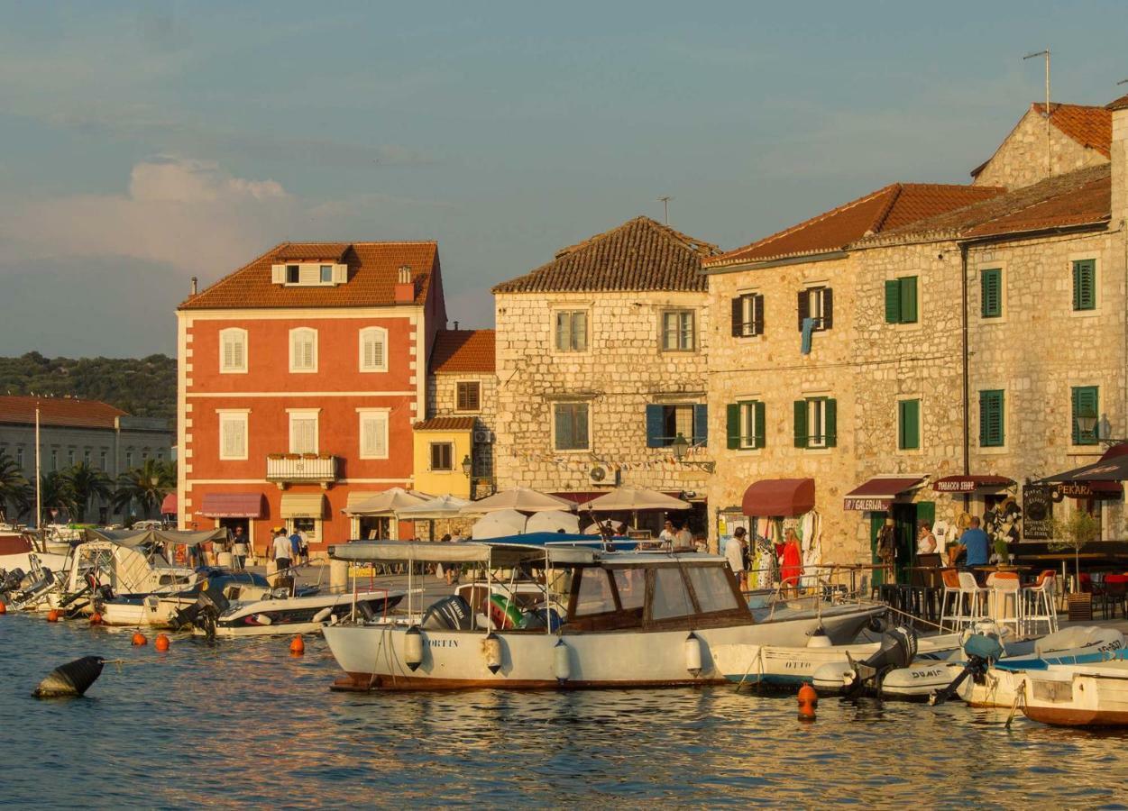 Ferienwohnung House At The Seafront Stari Grad  Exterior foto
